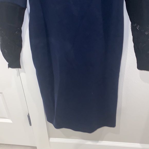 EUC Midi Philosophy Brand Fitted Midi Dress Size 6 Navy and Black - Picture 5 of 11